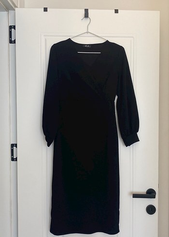 Uzun Kollu Siyah Midi V Yakalı Elbise - Görsel 2