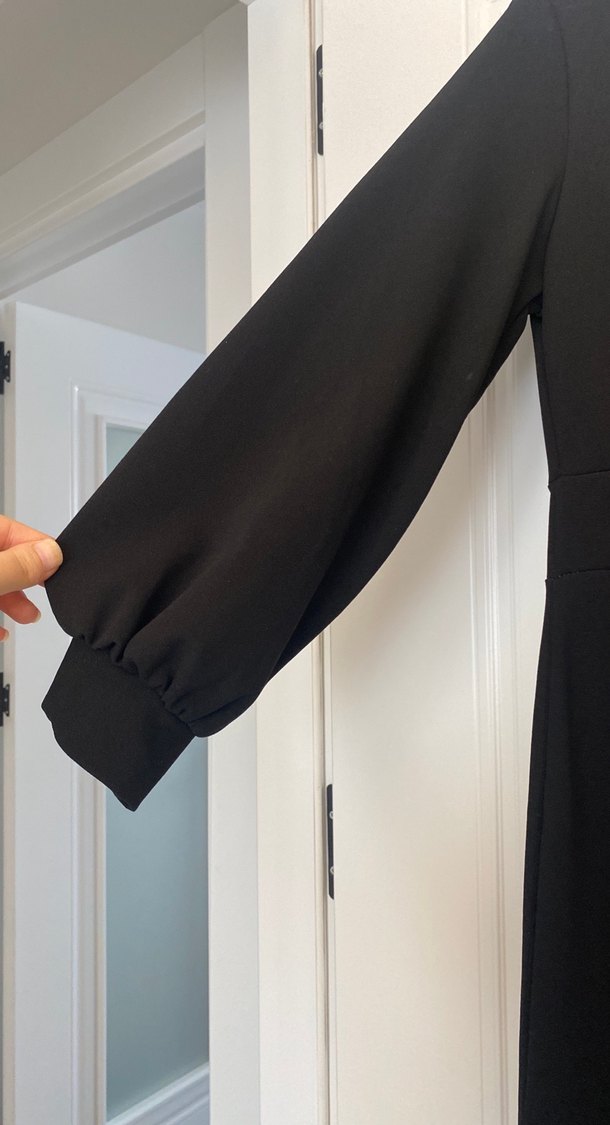 Uzun Kollu Siyah Midi V Yakalı Elbise - Görsel 4