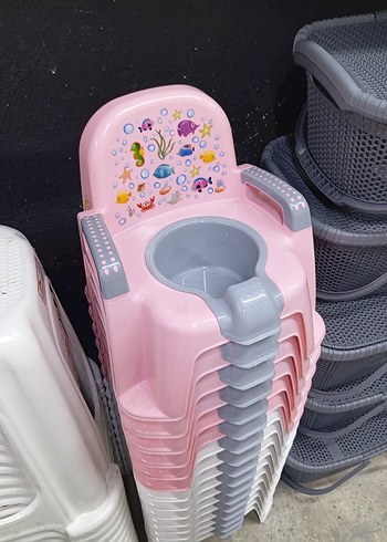 Renkli Pembe Çocuk lazımlık