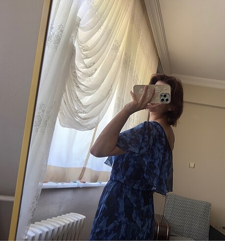 Zincir askılı gece elbisesi - Görsel 5