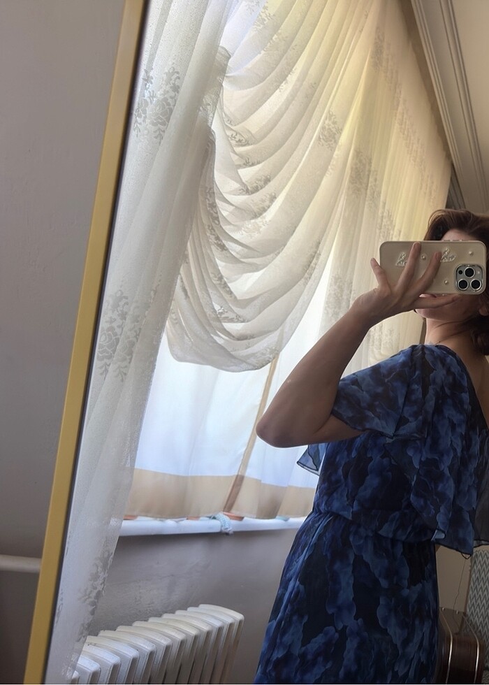 Zincir askılı gece elbisesi - Görsel 5