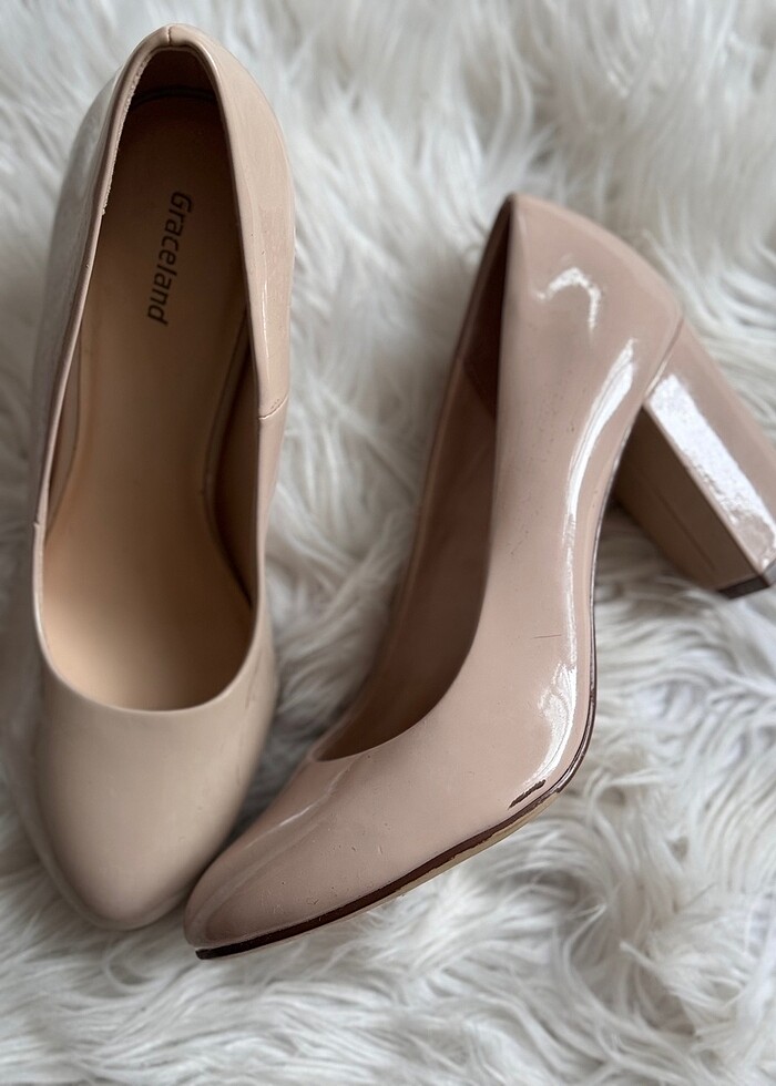 Bej topuklu ayakkabı - Görsel 3