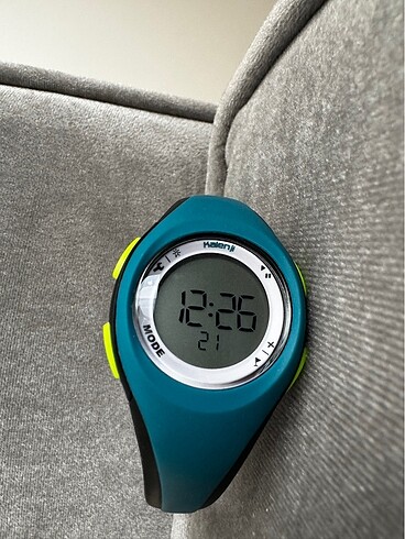Decathlon Decathlon kronometreli su geçirmez saat