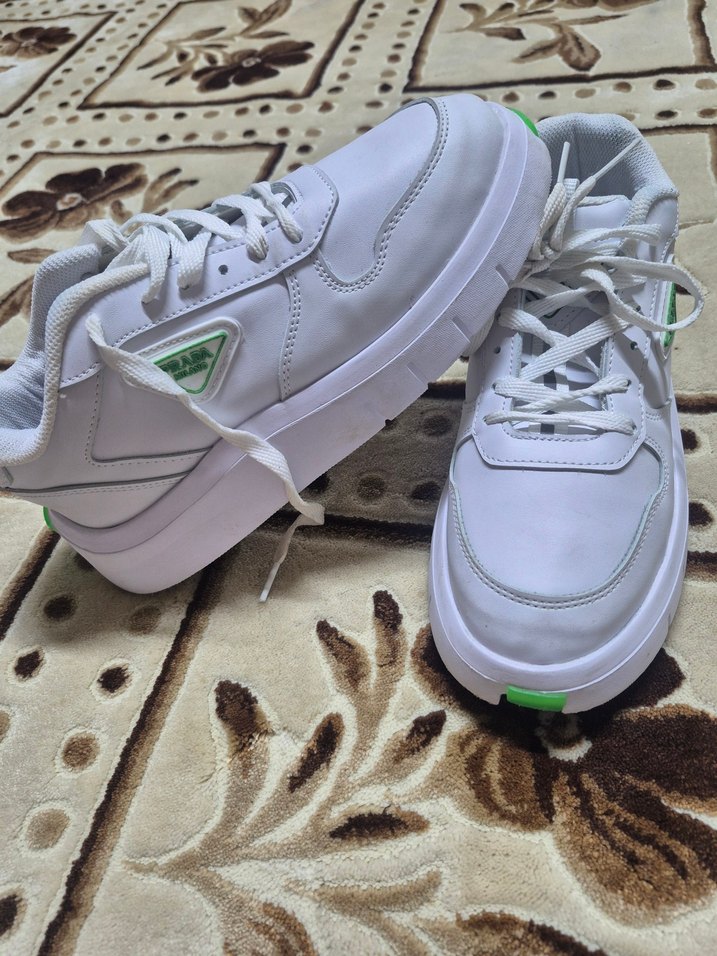 Kadın Beyaz Bağcıklı Sneakers - Görsel 2