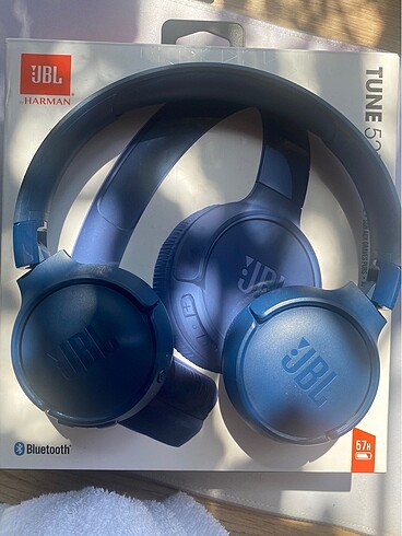 JBL 525
