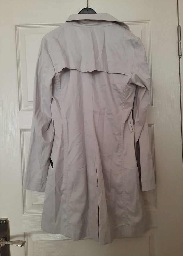 Sıfır  ayarında mevsimlik trençkot - Görsel 3