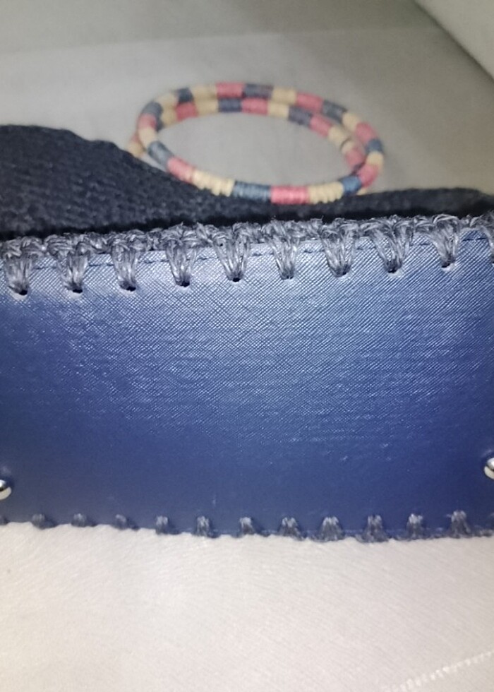 El örgüsü deri tabanlı kol çantası - Görsel 3