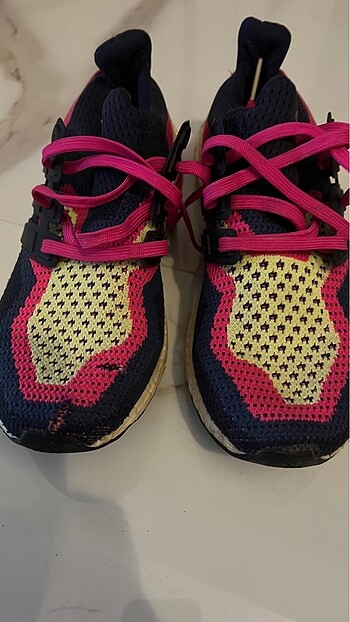 38,5 Beden Orijinal Adidas ayakkabı
