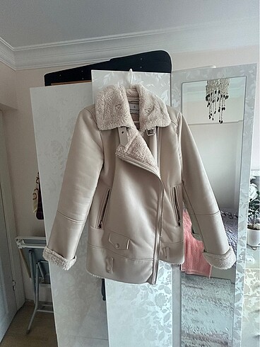 Stradivarius kürklü kaban