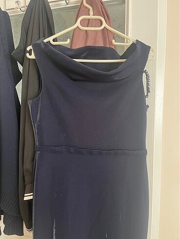 Lacivert abiye - Görsel 4