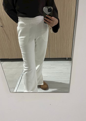 Bol Paçalı Beyaz Bağcıklı Yüksek Bel Eşofman - Görsel 3