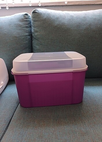 Tupperware ekmeklik ve ekmek kutusu