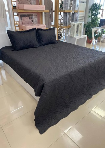 Çiçek Desenli Beyaz Yatak Örtüsü - Görsel 9