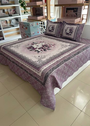 Çiçek Desenli Beyaz Yatak Örtüsü - Görsel 14