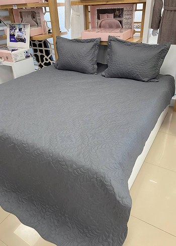 Çiçek Desenli Beyaz Yatak Örtüsü - Görsel 5