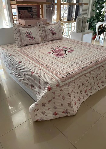 Çiçek Desenli Beyaz Yatak Örtüsü - Görsel 19