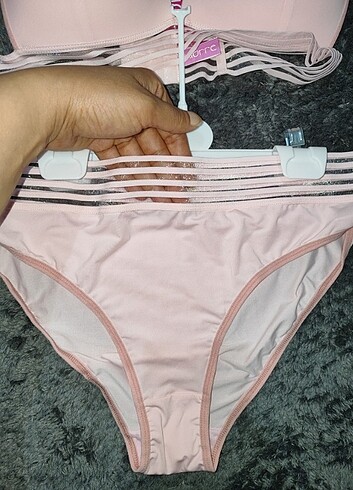 universal Beden Miorre Push-Up Dolgulu Pink Line Üçgen Sütyen Takım