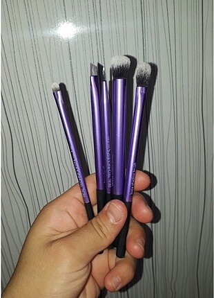 Real technic göz fırça seti 