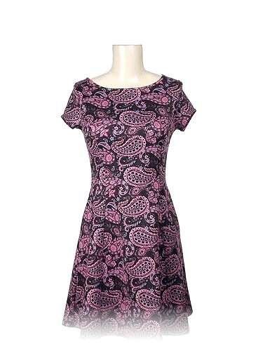 PreLoved Kısa Elbise %70 İndirimli.