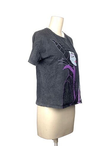 Stradivarius Stradivarius T-shirt %70 İndirimli.