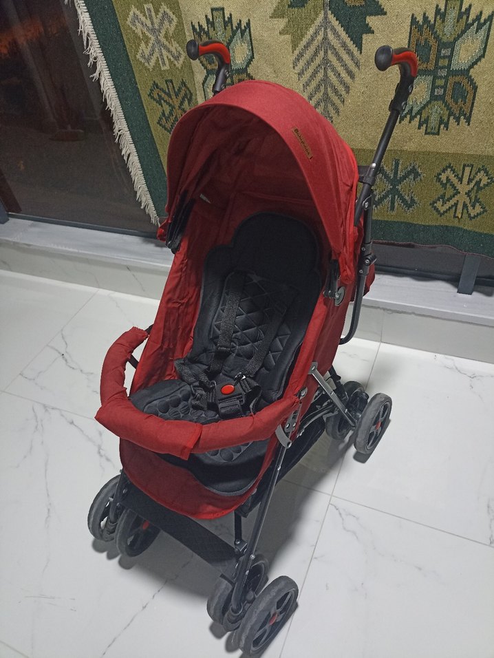Kırmızı Bebek Arabası - Görsel 5