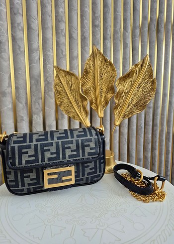 Fendi Tokalı Gri Lacivert Çanta - Görsel 14