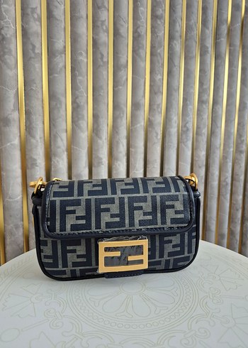 Fendi Tokalı Gri Lacivert Çanta - Görsel 4