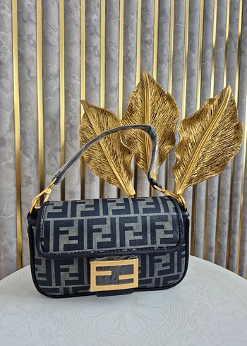 Fendi Tokalı Gri Lacivert Çanta - Görsel 8