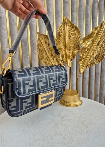 Fendi Tokalı Gri Lacivert Çanta - Görsel 9