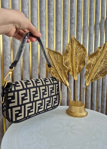 Kahverengi Zebra Desenli Fendi Tokalı Kadın Çanta - Görsel 8