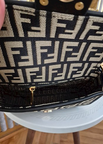 Kahverengi Zebra Desenli Fendi Tokalı Kadın Çanta - Görsel 13