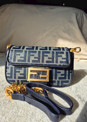 Kadın Mavi  Baskılı  Fendi Tokalı Çanta - Görsel 4