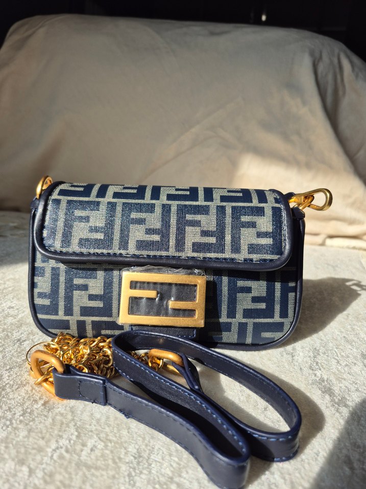 Kadın Mavi  Baskılı  Fendi Tokalı Çanta - Görsel 4
