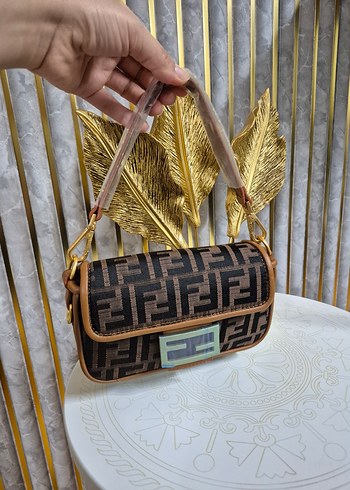 Fendi Boguette Mini Taba Baskılı Tokalı Kadın Çanta - Görsel 5