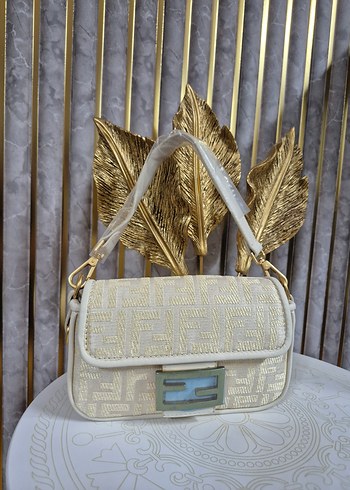Krem Fendi Boguette Mini Zincir Detaylı  Kadın Çanta - Görsel 2