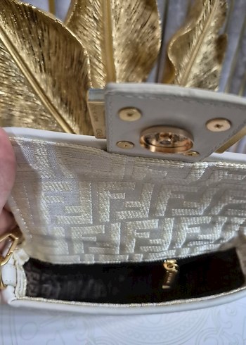 Krem Fendi Boguette Mini Zincir Detaylı  Kadın Çanta - Görsel 10