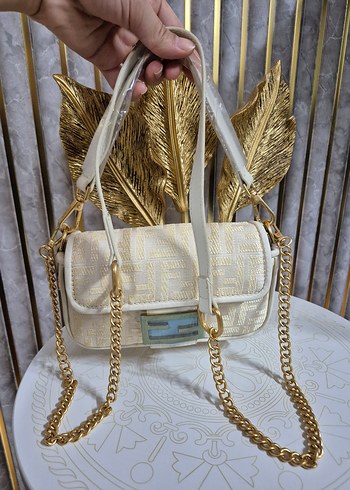 Krem Fendi Boguette Mini Zincir Detaylı  Kadın Çanta - Görsel 9