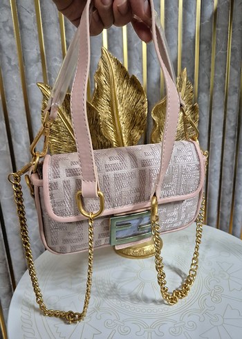 Fendi Boguette Mini Zincir Detaylı Pembe Modern Klasik Çanta - Görsel 11