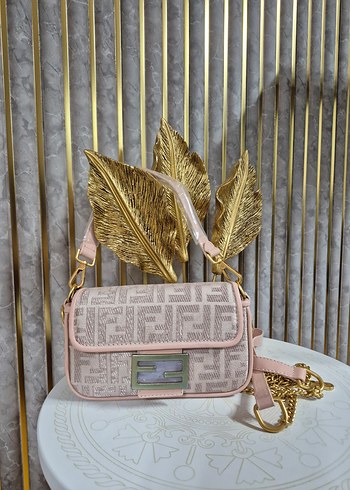 Fendi Boguette Mini Zincir Detaylı Pembe Modern Klasik Çanta - Görsel 3