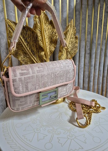 Fendi Boguette Mini Zincir Detaylı Pembe Modern Klasik Çanta - Görsel 8