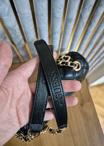 Guess Zincir Detaylı Siyah Deri Kadın Çanta - Görsel 11