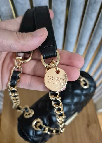 Guess Zincir Detaylı Siyah Deri Kadın Çanta - Görsel 12