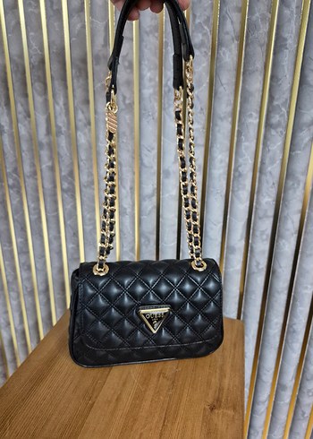 Guess Zincir Detaylı Siyah Deri Kadın Çanta - Görsel 10