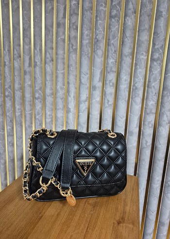 Guess Zincir Detaylı Siyah Deri Kadın Çanta - Görsel 7