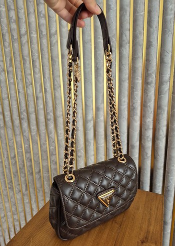 Guess Kahverengi  zincir Detaylı Deri Kadın Çanta - Görsel 5