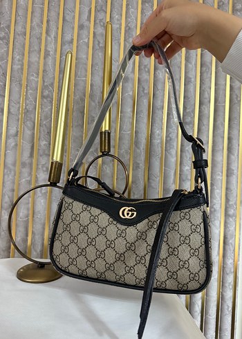 Kenarları Siyah Gucci Model Desenli Tokalı Kadın Çanta