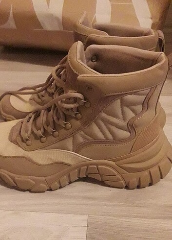 39 Beden Zara bot