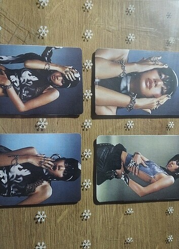  Lisa rockstar Photocard 2