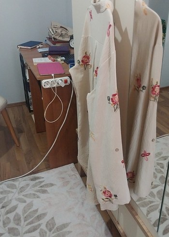 Nakışlı Beyaz Bohem Kadın Kısa Gömlek - Görsel 15