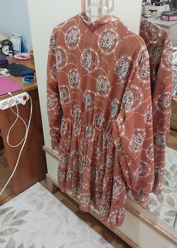 Volanlı, uzun kollu, bağcıklı bohem tunik - Görsel 7